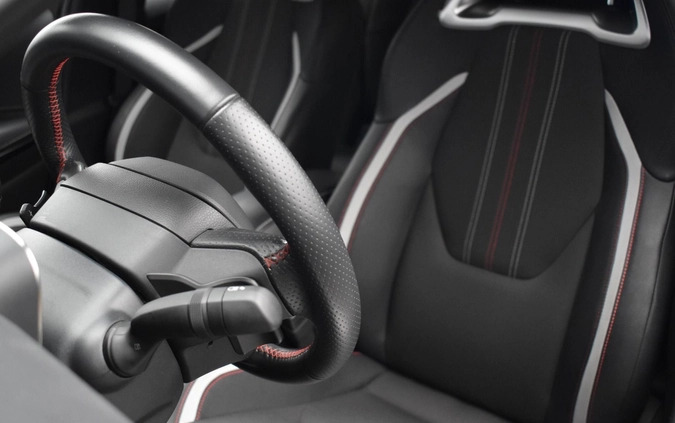 Toyota Corolla cena 139900 przebieg: 32600, rok produkcji 2022 z Olszyna małe 301